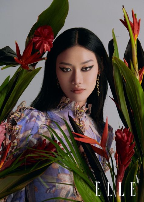 Jessie Li ELLE Vietnam Randy Tran Fashion Editorial | Fashion Gone Rogue Editorial Fashion Portraits, Flower Editorial Fashion, Asian Fashion Photography, Editorial Fashion Styling, Floral Editorial Fashion, Fashion Editorial Aesthetic, Flowers Fashion Editorial, High Fashion Poses Editorial, Fashion Editorial Shoot Ideas