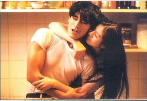 Charlie Yeung, Fallen Angels 1995, Takeshi Kaneshiro, Couple Poses Reference, Fallen Angels, I Love Cinema, Poses References, Cinematic Photography, Pose Reference Photo