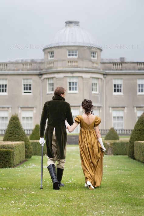 Regency Era Aesthetic Couple, Regency Aesthetic Jane Austen, Regency Men Aesthetic, Regency Ball Aesthetic, Victorian Romance Aesthetic, Regency Romance Aesthetic, Bridgerton Moodboard, Lord Bridgerton, Regency Couple