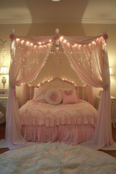 Cute Bedroom Wall Colors, Cute Wallpapers For Your Room, Cute Colors To Paint Your Room, Pink White And Green Bedroom, Fun Room Decor Ideas, Princess Room Ideas For Women, Vintage Pink Bedroom Ideas, Pink Canopy Bedroom, Princess Bedroom Ideas For Women