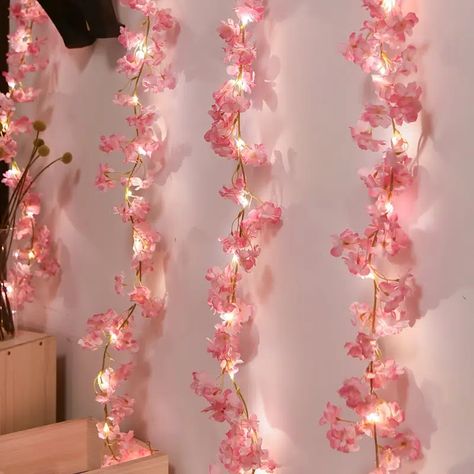 Yard String Lights, Wedding Room Decorations, Mothers Day Decor, Yard Lights, Lampe Decoration, Cute Bedroom Decor, Cute Room Ideas, Cozy Room Decor, Room Makeover Bedroom