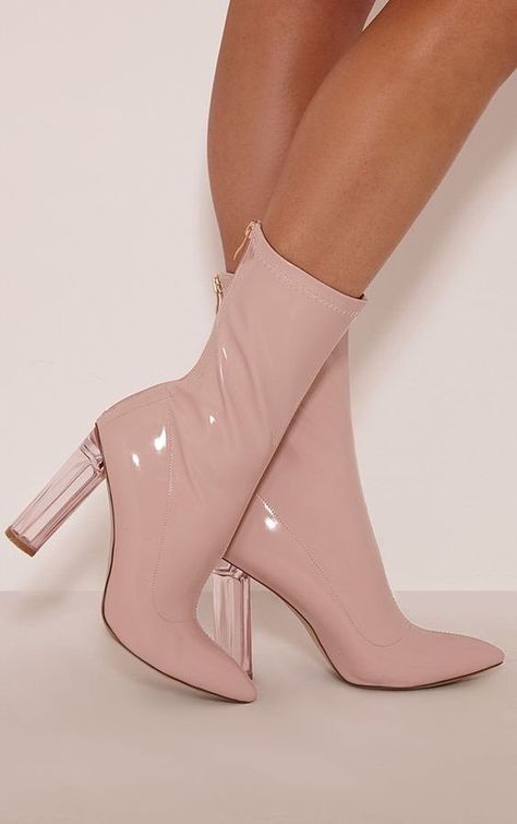 luxyfashionfr on Twitter: "�… " Chanel Boots, High Heeled Boots, Designer High Heels, Fancy Shoes, Platform High Heels, Carrie Bradshaw, Dream Shoes, High Heel Boots, Beautiful Shoes