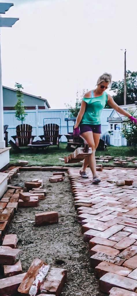 Diy Brick Pathway Walkways, Backyard Brick Patio Designs, Brick And Sand Patio, How To Lay Brick Walkway, Reused Brick Ideas, Brick Backyard Landscaping, Making A Paver Patio, Brick Walkway Backyard, Front Yard Brick Patio