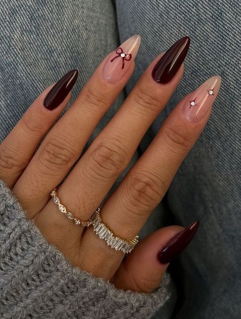 Brown Fall Almond Nails Design, Medium Almond Nails Designs Fall, At Home Fall Nails, Fall Birthday Nails Almond, Burgundy And Brown Nails, Mulberry Nails Design, Simple Fall Nail Designs Almond Shape, Short Almond Nails Designs Fall 2024, Nail Autumn Design