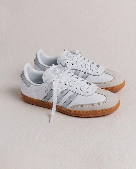 Sole Locale on Instagram: "Adidas Samba OG White Halo Blue Gum Sizes available for pre-order (1-2 WEEKS ETA) 3.5-11.5 men’s 4.5-10 women’s ₱10,495 Send us a direct message for inquiries! *Prices may change without prior notice, and sizes are subject to availability. *Down payment is required to avoid joy reservations or flaking. DISCLAIMER: Sole Locale is not affiliated with the listed brands. All credit goes to the rightful owner of the photos. No copyright infringement is intended. IE0877" Trendy Shoes Winter, Men’s White Shoes, Whote Shoes, Men’s Trainers, Woman’s Shoes, Everyday Shoes Womens, Clean Girl Shoes, Cool Shoes Women, It Girl Shoes