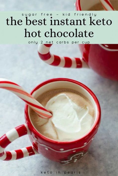 Truly the best instant keto hot chocolate! Full of healthy fat, high in protein, and only 2 net carbs per cup of velvety instant keto hot chocolate! Keto Hot Chocolate Recipe, Keto Hot Chocolate, Keto Beverages, Low Carb Cocktails, Keto Easy, Keto Cocktails, Keto Drinks, Keto Holiday, Low Carb Drinks