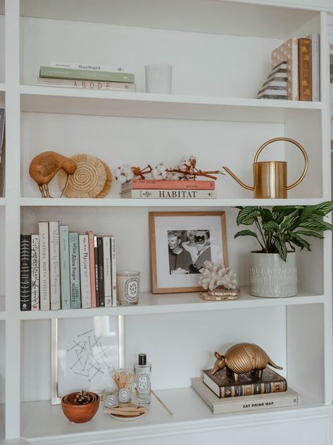 A Tour Of Our New Shelving. - KATE LA VIE What To Put On A Shelf Bedroom, Shelves In Bedroom Decor, Book Shelves Decoration, Shelf Organization Bedroom, Bedroom Shelf Styling, Shelf Organization Ideas Bedroom, Boho Bookshelf Styling, Living Room Shelves Ideas, Staging Shelves