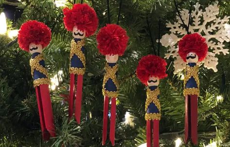 Wooden Clothespins: Make Toy Soldier Ornaments For Your Tree Christmas Toy Soldiers Diy, Clothes Pin Ornaments, Christmas Toy Soldiers, Pink Crayon, Wooden Clothespin Crafts, Craft To Make, Pencil Crafts, Christmas Clothespins, Christmas Soldiers