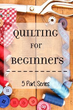 Quilting for Beginners: Make beautiful DIY quilts even if you're a quilting or sewing newbie. A tutorial and tip guide for making a quilt from start to finish. Quilting for Beginners teaches newbies how to quilt from the basics, start to finish. This 5 part series walks you through each step of quilt making. Making A Quilt, Beginning Quilting, How To Quilt, Quilt Tutorial, Crazy Quilting, Beginner Sewing Projects Easy, Diy Quilt, Quilting For Beginners, Quilting Techniques