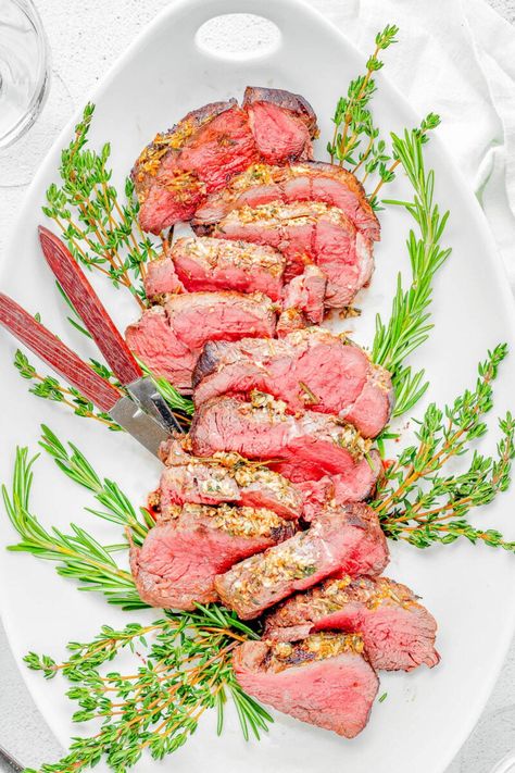 Beef Tenderloin In The Oven, Tenderloin In The Oven, Oven Roast Beef, Cooking Beef Tenderloin, Cooking Beef, Beef Tenderloin Roast, Tenderloin Roast, Cooking The Perfect Steak, Tender Meat