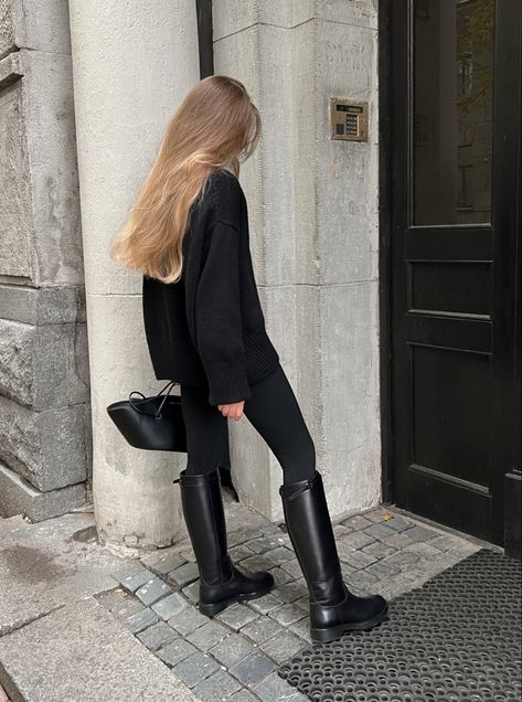 Black High Boots Outfit Fall, Long Boots Black Outfit, Western Ankle Boots Outfit Winter, Outfits With Riding Boots Fall, Ralph Lauren Boots Outfit, Long Boots And Skirt Outfit, Flat High Boots Outfit, Boots 2024 Winter, Riding Boots Outfit 2024