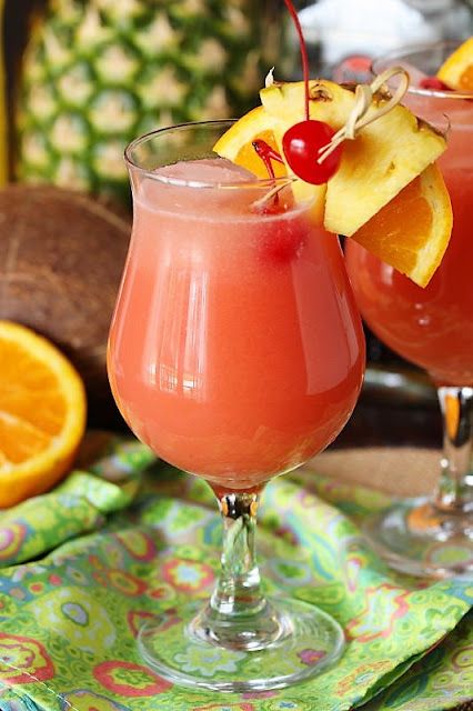 Glass of Tropical Rum Punch Image Caribbean Rum Punch Recipe, Caribbean Rum Punch, Tiki Punch, Tropical Rum Punch, Appleton Rum, Rum Punch Cocktail, Rum Punch Recipe, Porch Rocking Chair, Alcoholic Punch Recipes