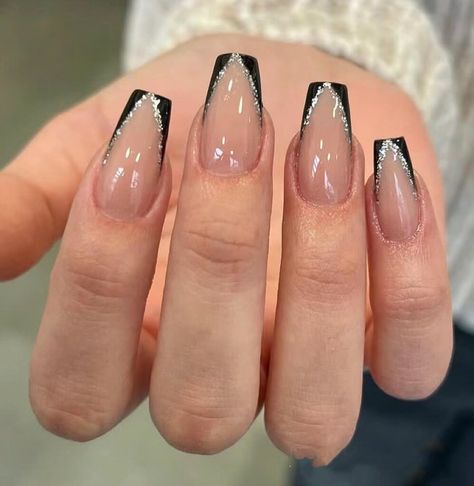 Black French Manicure, Silver Nail Designs, Black Nails With Glitter, Glitter French Tips, Luxury Press On Nails, Art Deco Nails, Small Nail, Formal Nails, Nail Prices