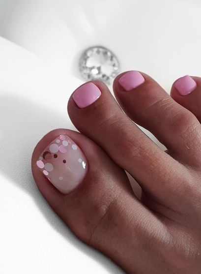 Glitter Toe Nails, Pink Toe Nails, Pedicure Designs Toenails, Pedi Ideas, Pedicure Nail Designs, Gel Pedicure, Gel Toe Nails, Toe Nail Color, Pretty Toe Nails