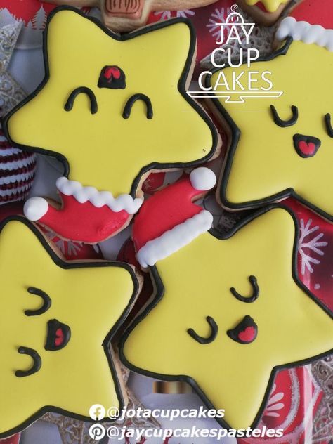 Deliciosas y hermosas galletas de estrellas navideñas realizadas con mantequilla y azúcar. @jotacupcakes @jaycupcakespasteles Cookie Decorations, Holiday Cookies Christmas, Star Cookies, Cookies Christmas, Cookie Icing, Woman Style, Holiday Cookies, Royal Icing, Cookie Decorating