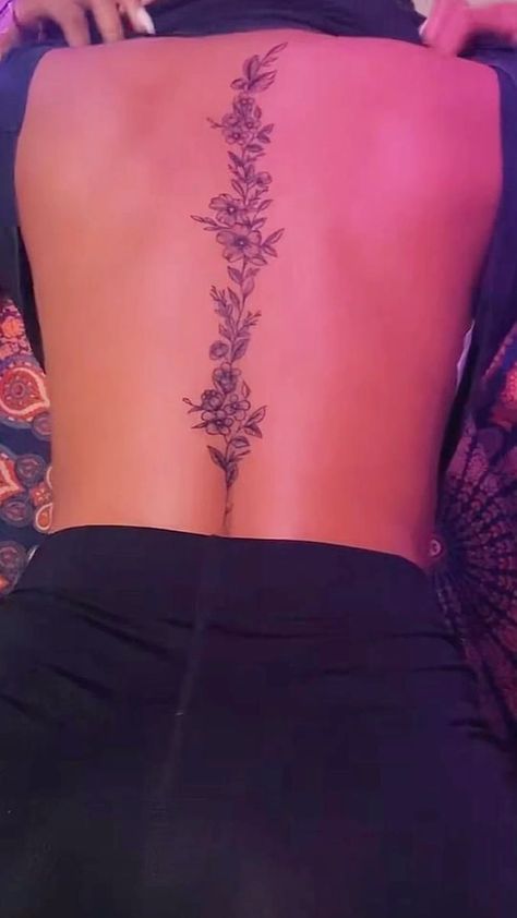 #Beautiful_Spine_Tattoos_For_Women #Spine_Tattoos_For_Women_Baddie #Spine_Tattoos_On_Women #Tattoo_Ideas_For_Spine Cute Spine Tattoos With Meaning, Tattoo Ideas Female Spine For Women, Unique Tattoos Spine, Baddie Tats Spine, Red Spine Tat, Back Spinal Tattoo Women, Thai Spine Tattoo, January Spine Tattoo, Women’s Full Spine Tattoo