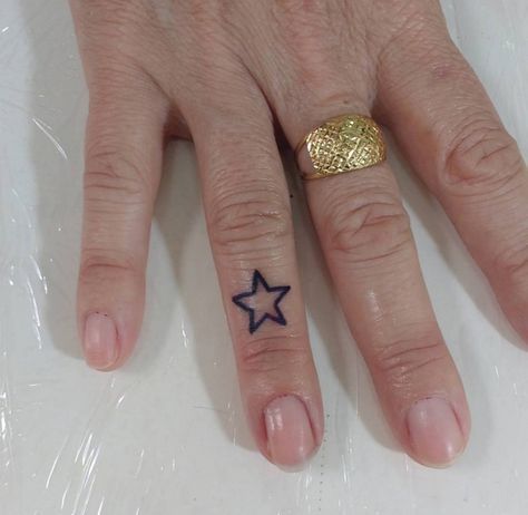 Star Hand Tattoos For Guys, Star Tattoo On Finger, Star Finger Tattoo, Star Hand Tattoos, Star Face Tattoo, Tattoo On Finger, Artistic Tattoos, Middle Finger Tattoos, Own Your Life