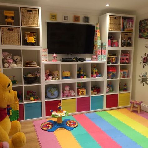 Kids Tv Play Room, Small Playroom With Tv, Kallax Bedroom Storage, Small Playroom Ideas With Tv, Stuff Toys Storage, Stuff Toys Storage Ideas, Organizing Toys In Kids Room, Playroom Storage Ideas Organizing Toys, Playroom With Tv