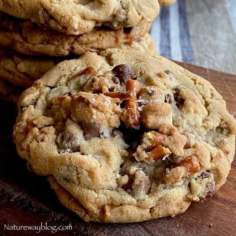 Chocolate Chunk Rockstar Cookies - Nature Way Rock Star Cookies Recipe, Rockstar Cookies Recipe, Rockstar Cookies, Potato Chip Cookies, Toffee Chips, Got Milk, Toffee Bits, Delicious Cookie Recipes, Chocolate Chunk