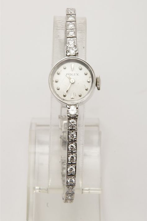 Vintage Rolex Women, Cocktail Watch, Handmade Jewelry Business, Women's Dress Watches, Art Deco Watch, Rolex Watches Women, The Bling Ring, Apple Watch Bracelets, Fancy Watches