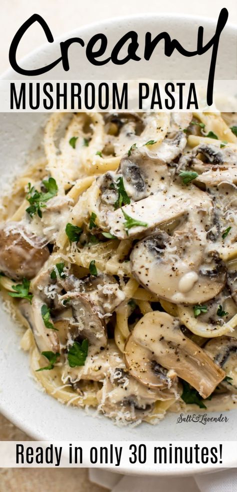 Chunky Chef, Mushroom Recipes Pasta, Creamy Mushroom Pasta, Creamy Pasta Recipes, Mushroom Dish, Easy Pasta Dishes, Meatless Dinner, Savory Food, Parmesan Sauce