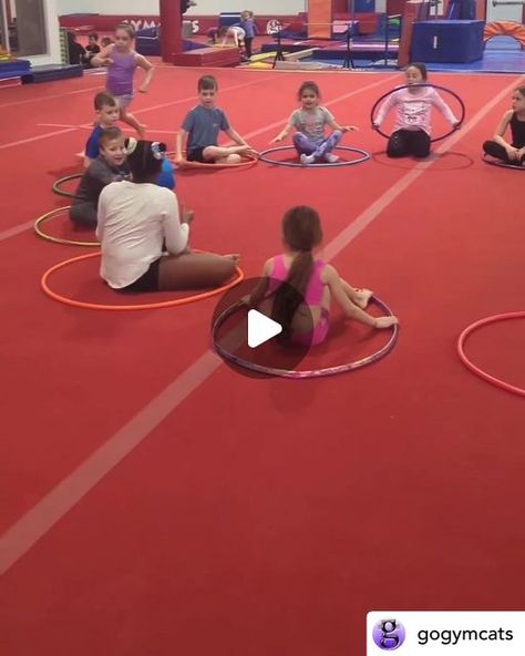 RecGymPros on Instagram: "Need some fun game ideas for camp days? @gogymcats is here to help with games that will not only guarantee smiles & laughs but also help your gymnasts work on balance, reaction time, hand-eye coordination & more 🤩  #recgympros #gymnastics #gymnasticscoach #gymnasticsgames #gymnasticscampgames #coordination #balance #reactiontime" Gymnastics Games For Team, Fun Gymnastics Games, Gymnastics Games For Kids, Gymnastics Party Games, Preschool Gymnastics Games, Gymnastics Classes For Kids, Fun Game Ideas, Gymnastics Warm Ups, Gymnastics Games