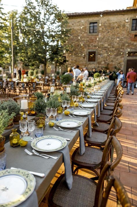 Italian Farmhouse Wedding, Rustic Tuscan Wedding Decor, Tuscan Wedding Decor Rustic Italian, Tuscany Wedding Round Tables, Rustic Italian Wedding Florals, Italian Dinner Table, Tuscany Wedding Theme, Tuscany Wedding Venue, Rustic Italian Wedding