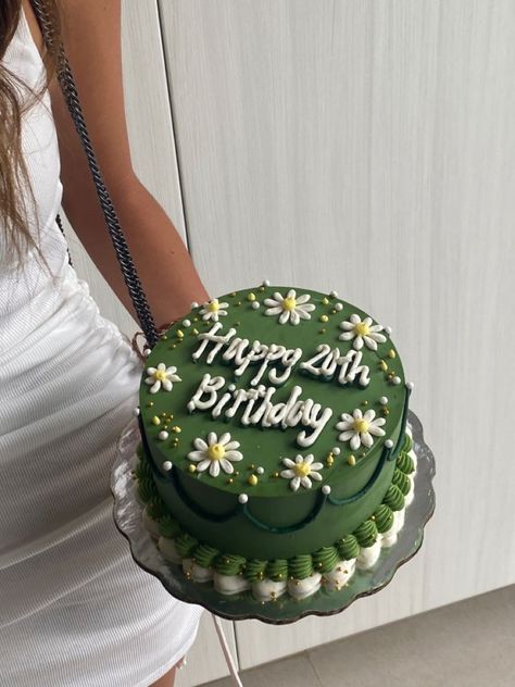 15 Bday Cake Aesthetic, 20tg Birthday Cake, 20 Yrs Old Birthday Cake, 20 Cake Birthday Ideas, Cute 20th Birthday Cake, 28th Birthday Cake For Women, 20th Birthday Cake Ideas For Her, Birthday Cake 12 Girl, 20 Th Birthday Cake Ideas