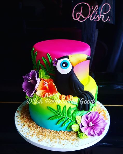 Toucan Cake Ideas, Toucan Party Ideas, Toucan Birthday Cake, Twocan Birthday Party, Tropical Flower Cake, Tropic Cake, Toucan Birthday Party, Toucan Cake, Tropical Party Cake