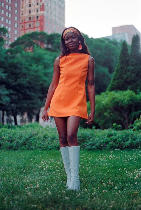 60s And 70s Fashion Black Women, Iconic 60s Fashion, Go Go Outfit 70s, Mid Century Outfit Women, 70s Women Fashion Dresses, Summer 70s Fashion, 60s Twiggy Fashion, 60s Performance Outfits, 60s Fashion Outfits 1960s Style