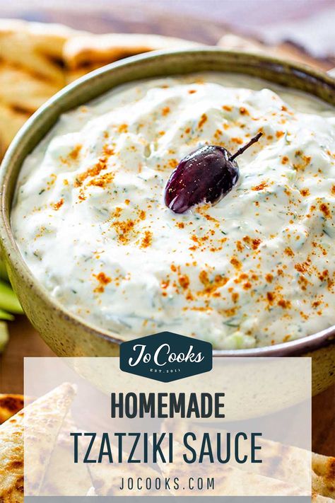 Homemade Tzatziki Sauce - a refreshing and cool sauce made with yogurt, cucumber and dill, perfect for dipping, on gyros or an easy snack! #homemade #tzatziki #recipe Lazy Tzatziki Sauce, Simple Tzatziki Sauce, Thick Tzatziki Sauce, Homemade Tzatziki Sauce Greek Yogurt, Frozen Casserole Recipes, Tzatziki Sauce Easy, Arby’s Tzatziki Sauce, Greek Easter Bread, Vegetable Bread