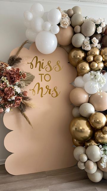 Atlanta Balloon Event Decor by Icet on Instagram: "Miss to Mrs. 🤎 A few days until she says I Do 👰🏻‍♀️ #bridalshowerballoons #bridalshower #bridalshowerdecor #bridalshowerideas #ido #bridetobe #misstomrs" Bride Too Be Decoration, Bridetobe Party Decoration, Bride Balloon Decoration, Bride To Be Decoration Ideas Balloon, Bachelorette Party Decoration Ideas, Bride To Be Balloons Decor, Bride Shower Ideas Decorations, Bride Decoration Ideas, Bride To Be Decoration Ideas At Home