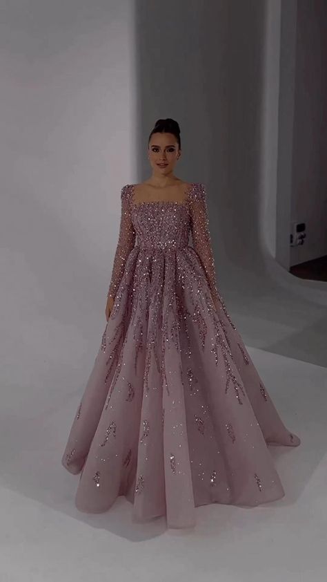 Engagement Gown, Reception Outfits, Reception Gowns, Engagement Gowns, Party Wear Gowns, Bride Dress Simple, Reception Gown, Simple Gowns, Pink Gown