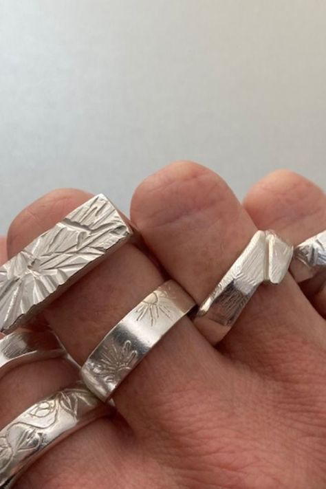 Hand Made Silver Jewelry, Ring Carving Ideas, Textured Silver Ring, Handmade Jewelry Rings, Diy Ring Designs, Silver Ring Making Ideas, Hand Made Silver Ring, Handmade Jewelry Silver, Silver Handmade Ring