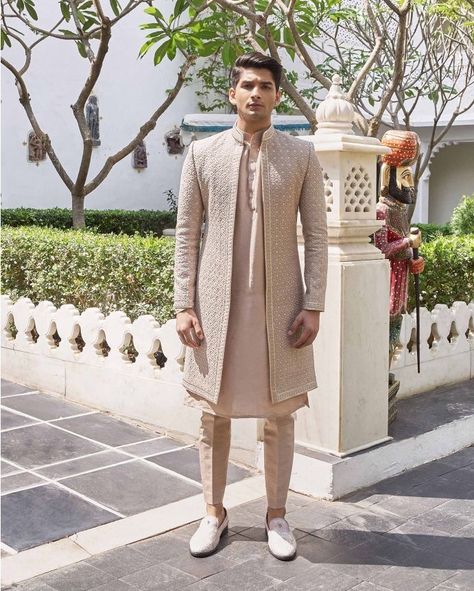 Traditional Indian Mens Clothing, India Fashion Men, Indian Wedding Suits Men, Falguni Shane Peacock, Indian Groom Dress, Indian Wedding Clothes For Men, Sherwani For Men Wedding, Wedding Kurta For Men, Groom Dress Men