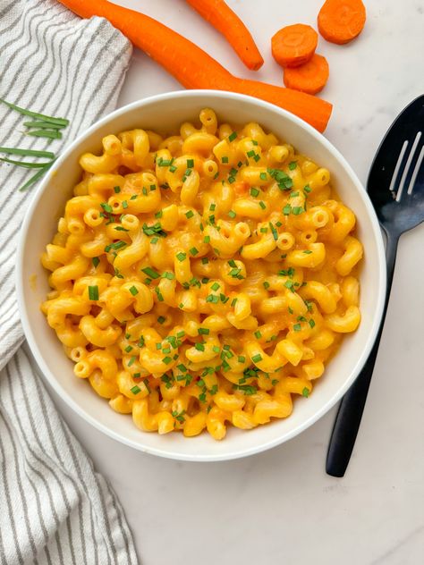 Hidden Carrot Mac & Cheese - Grimmway Farms Carrot Mac And Cheese, Hidden Veggie Pasta Sauce, How To Store Carrots, Healthy Mac N Cheese, Macaroni Pasta, Hidden Veggies, Cheese Pasta, Mac N Cheese, Savoury Dishes