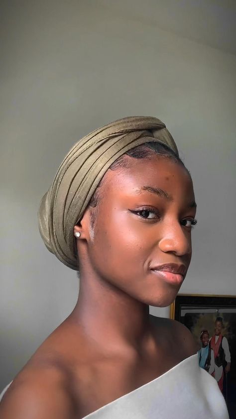 14 Trendy Braided Hair Scarf Styles for a Modern Look Hair Turban Tutorial, Braid With Scarf, Headwraps For Natural Hair, Hair Scarf Tutorial, Braiding Hair Colors, Headwrap Hairstyles, Turban Tutorial, African Hair Wrap, Headwrap Tutorial