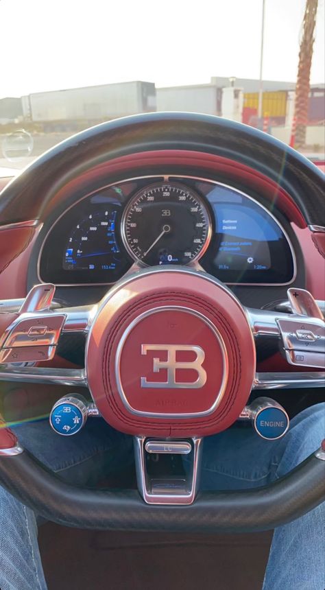 Bugatti Steering Wheel, Bugatti Interior, Aesthetic Cars Wallpaper, Aesthetic Sports, Expensive Car, Luxury Car Garage, Luxury Lifestyle Aesthetic, Black Cars, Billionaire Luxury