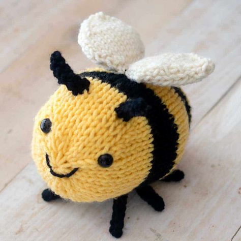 Easy Plush Bee Knitting Pattern - Bumble Bee Knitting Pattern, Knit Bee Pattern, Knitted Bumble Bee Free Pattern, Easy Knit Toys, Knitted Bee Pattern Free, Bee Knitting Pattern Free, Free Knitting Patterns Toys, Crochet Bear Hat Pattern, Bee Knitting Pattern