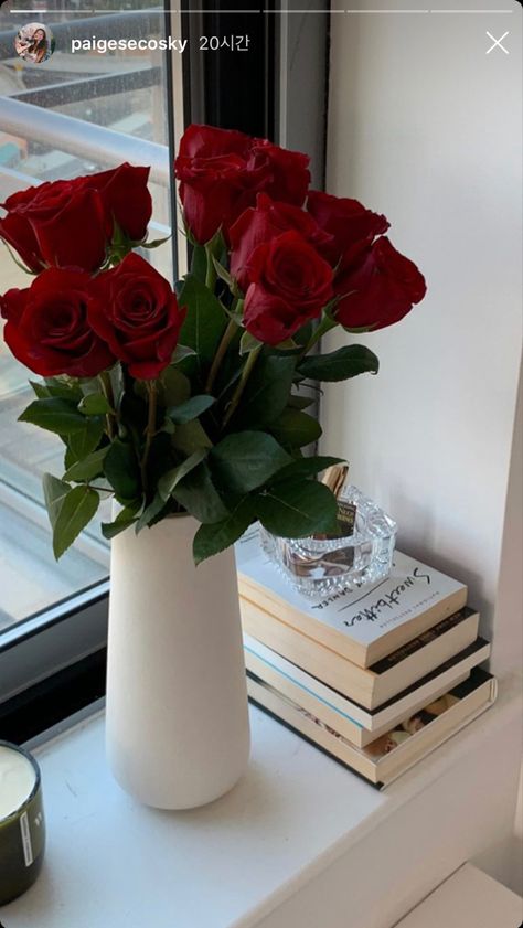 Red Roses, Roses, Vase, Interior Design, Nails, Books, Red, White, Design