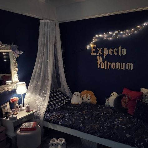 Room Decor Harry Potter, Harry Potter Kids Room, Harry Potter Themed Bedroom, Hogwarts Room, Harry Potter Bedroom Decor, Pretty Fairy, Harry Potter Nursery, Harry Potter Room Decor, Harry Potter Girl