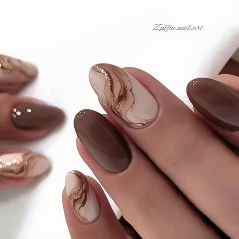 Autumn Biab Nails Square, Almond Easy Nail Designs, Nails Inspo For Fall, Brown Marble Nails With Gold Flakes, French Nails Fall Colors, Gel Nails Ideas White, Cute Nails For November, November Nails Oval, Nails Inspiration Herbst