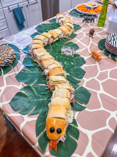 Jungle Buffet Ideas, Jungle Book 2nd Birthday Party, Animal Themed Appetizers, Jungle Veggie Tray, Jungle Desserts, Wild Jungle Theme Party, 1st Birthday Party Ideas Food, Food Shaped Like Animals, Safari Shower Food