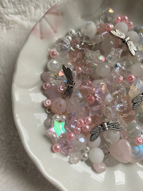 Bead Making Aesthetic, Cute Handmade Pink Beads, Bead Soup Aesthetic, Handmade Cute Pink Beads, Bead Store Shops, Cool Objects, Bead Confetti, Multicolor Beaded Kawaii Jewelry, Bead Soup