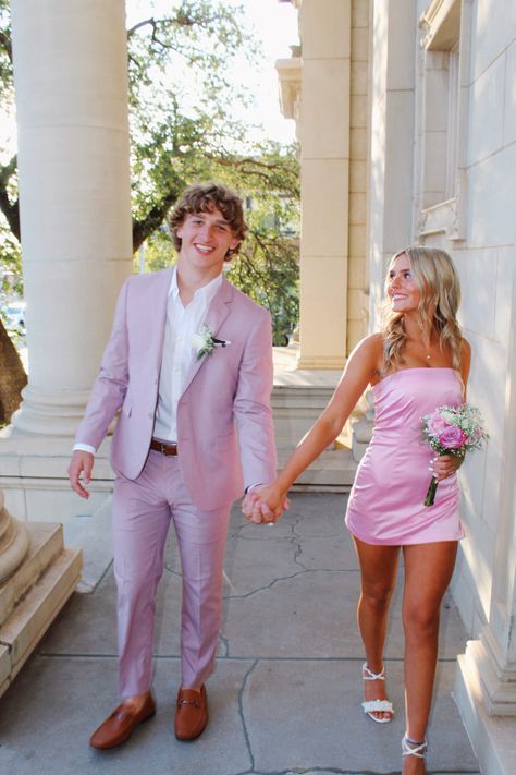 Hoco Ideas Outfits, Pink Homecoming Dress Couple, Hoco Poses With Date Funny, Homecoming Picture Ideas For Couples Cute Poses, Homecoming Aesthetic Couple, Pink Hoco Couple Outfits, Hoco Couples Outfits, Light Pink Hoco Couple, Homecoming Pictures With Date Cute