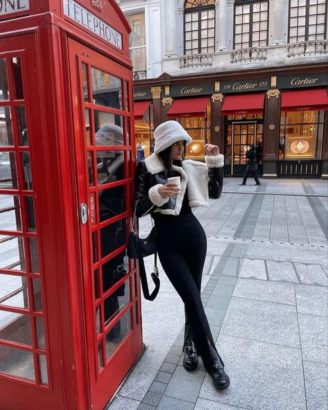 eight 1 Dublin Outfit, London Outfit Winter, Paris Winter Outfit, Paris Trip Outfits, Outfits Paris, Europe Outfits, Winter Fashion Outfits Casual, London Outfit, Paris Outfits