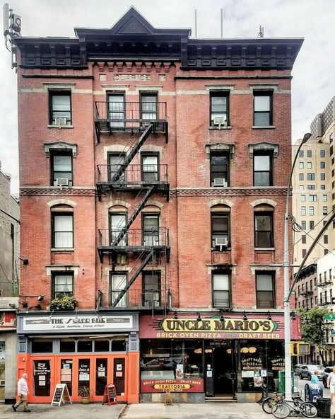 New York Apartment Building Exterior, Ny Apartment Exterior, Old Apartment Complex Aesthetic, Cool Apartment Buildings, Nyc Apartment Building Exterior, Apartment On Top Of Shop, Old Apartment Exterior, Old Apartment Building Exterior, Small Town Apartment Building