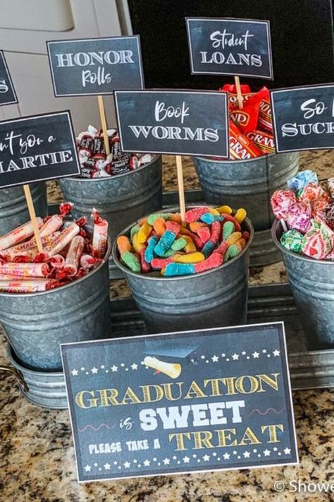 Senior Dessert Ideas, Stock The Classroom Party, Kid Graduation Party Ideas, Grad Snack Ideas, Outdoor College Graduation Party Ideas Backyards, Cute Graduation Party Ideas Decorations, Graduation And Birthday Party Ideas, Graduation Party Ideas Games Activities, High School Senior Graduation Party