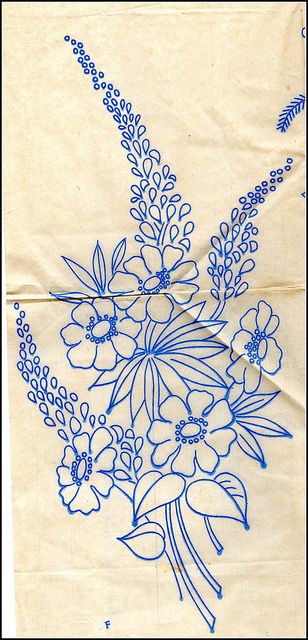 From my collection of transfers from the 70's. Vintage Embroidery Transfers, Redwork Embroidery, Embroidery Transfers, Embroidery Patterns Vintage, Pola Sulam, Paper Embroidery, Folk Embroidery, Embroidery Patterns Free, Silk Ribbon Embroidery