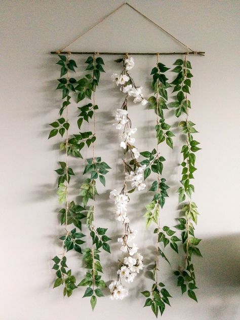 Fairy Bedroom, Diy Wand, Deco Nature, Hanging Flower, Flower Garland, Diy Garland, Mural Floral, Floral Garland, Deco Floral